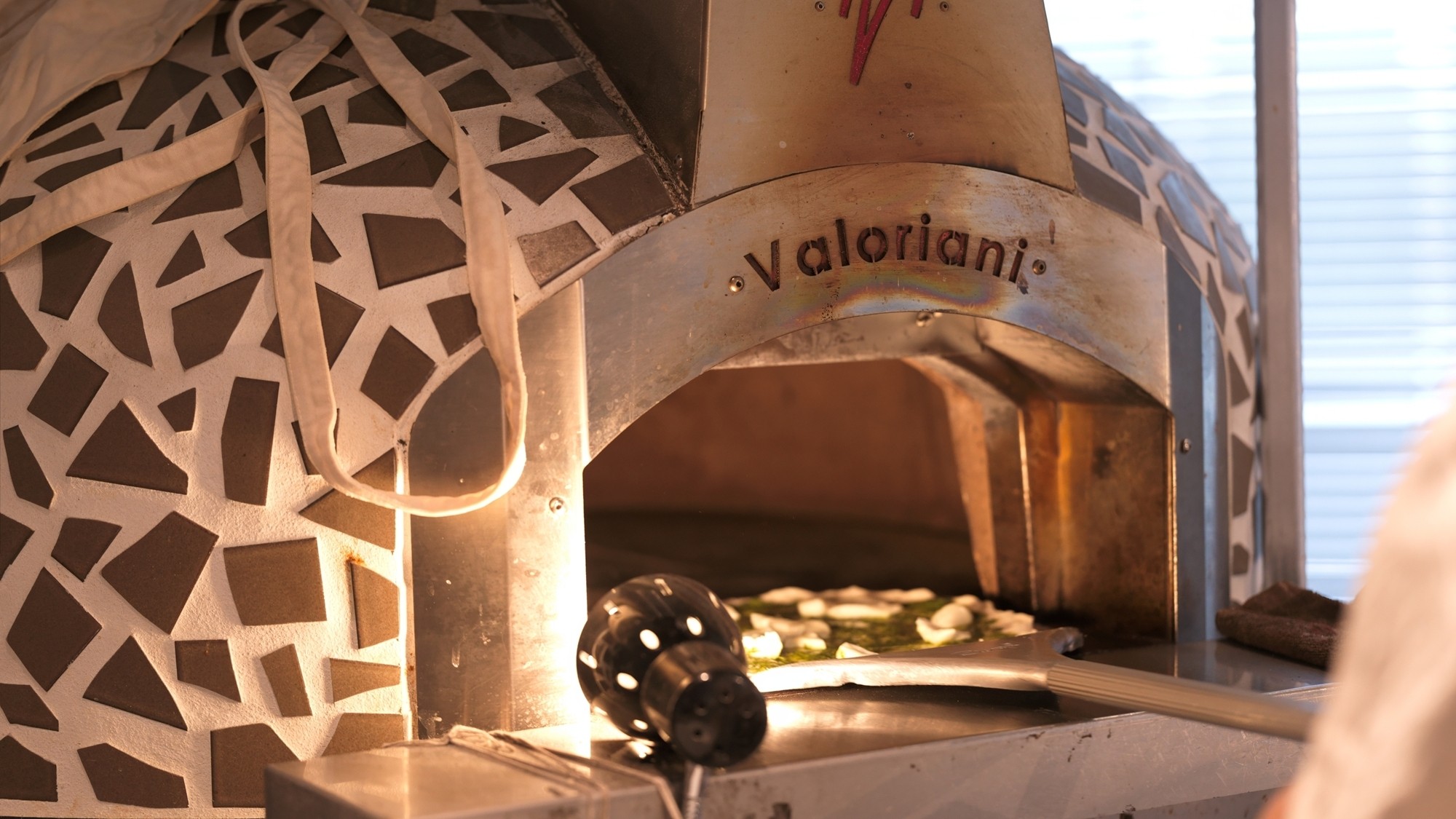 GOOD CHEESE GOOD PIZZA