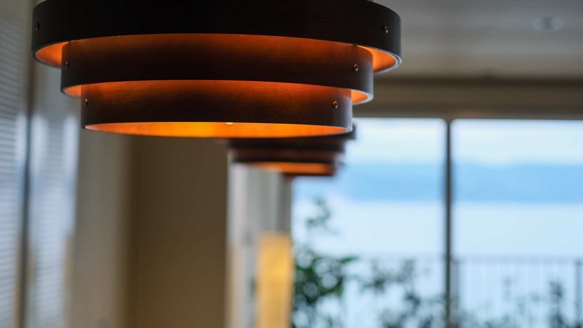 「海の見える食堂」は照明のひとつひとつもこだわって選びました。