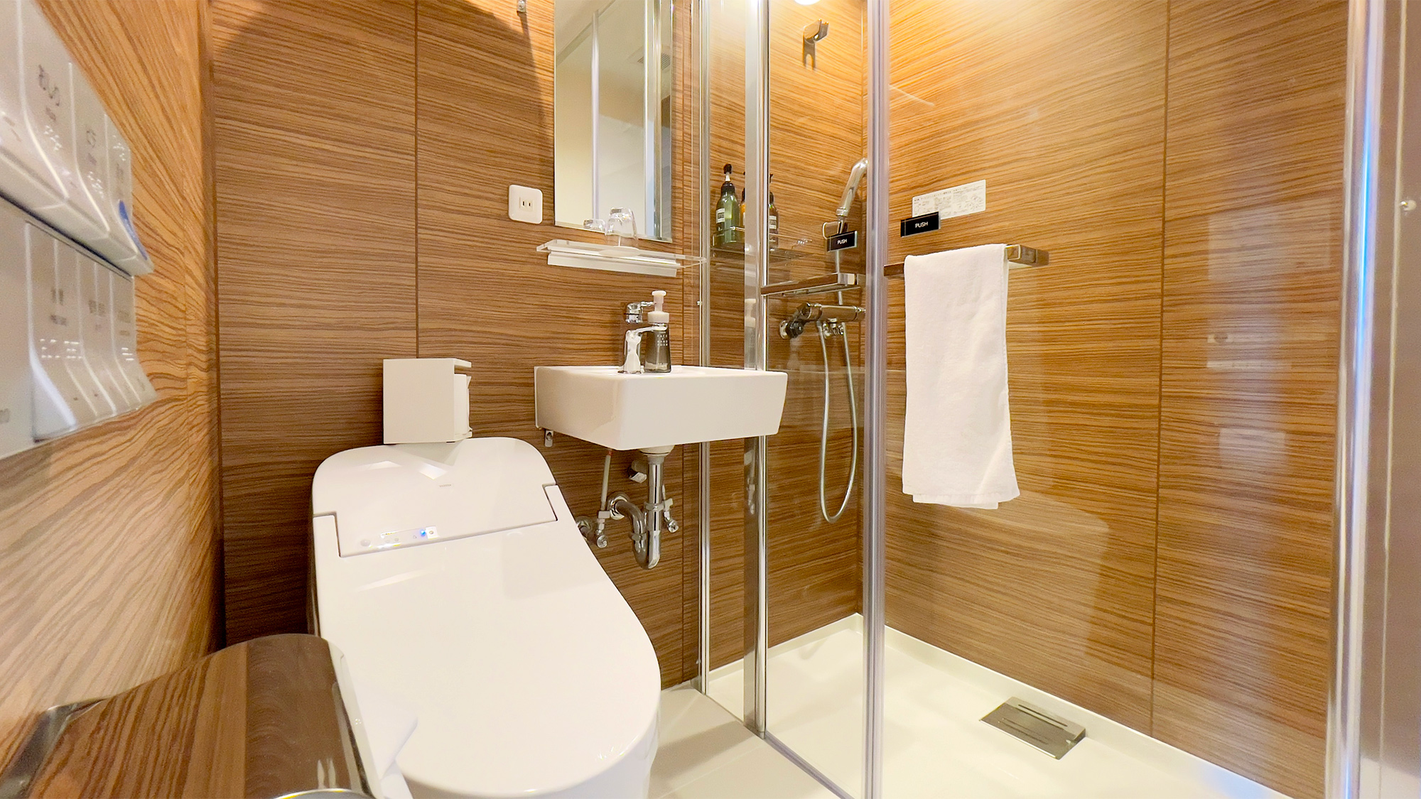 シャワーブース