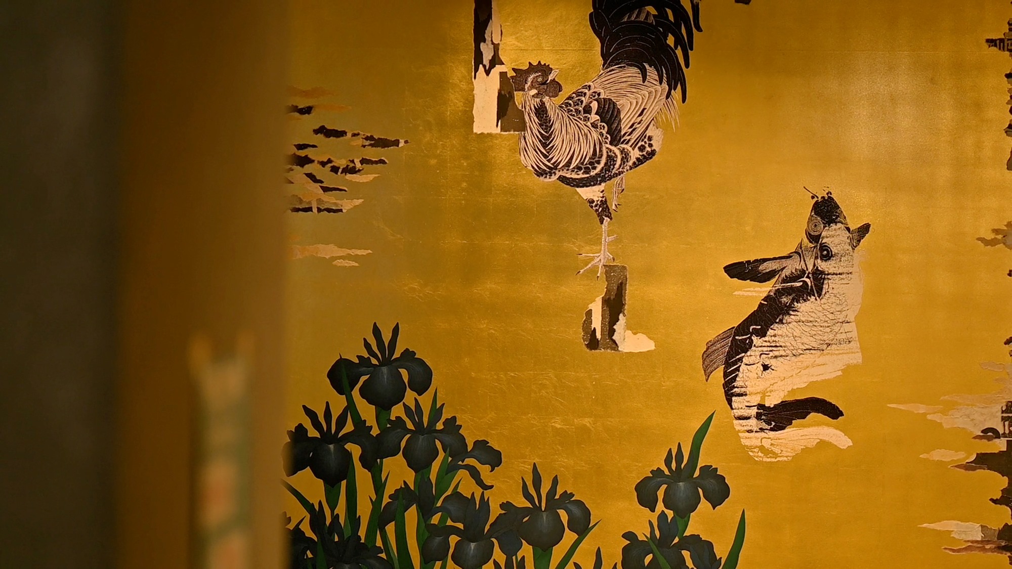 壁面のアート（１F レストランエリア側）