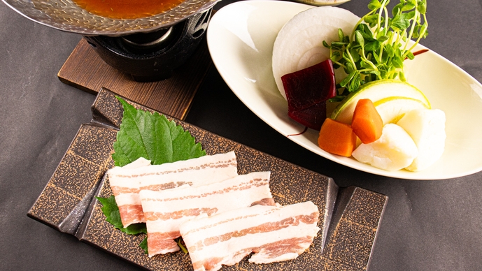 【楽天スーパーSALE】【基本プラン】季節の会席料理と乳白色の源泉かけ流しの湯を楽しむプラン
