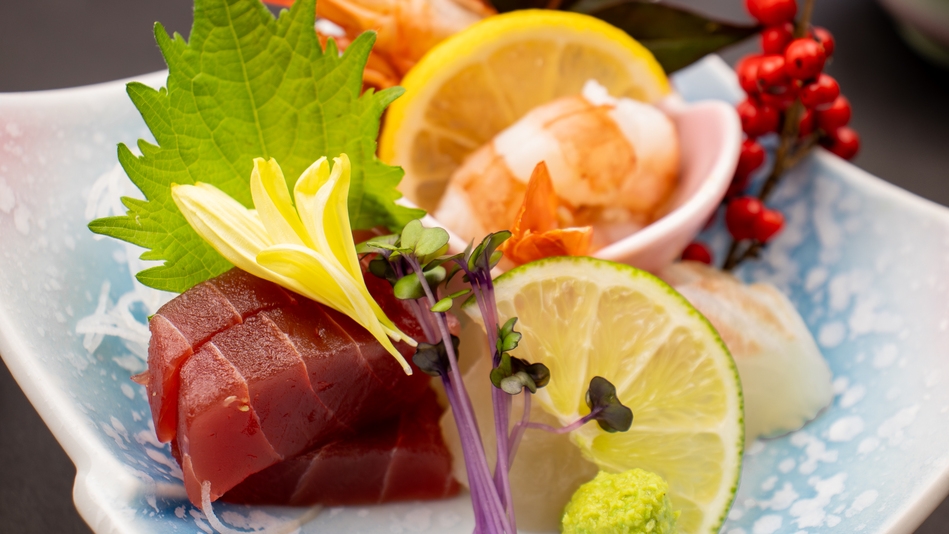 【春SALE】【基本プラン】季節の会席料理と乳白色の源泉かけ流しの湯を楽しむプラン