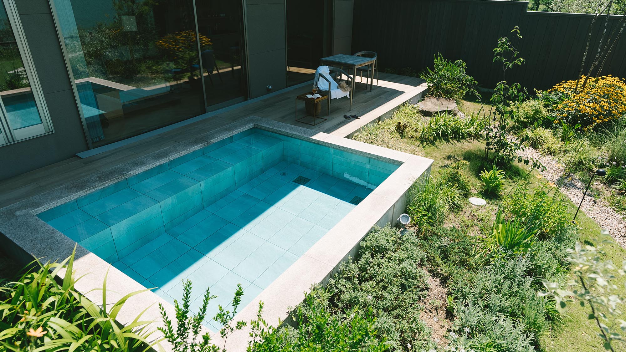 ［湖邸 -Kotei-］プライベートプール