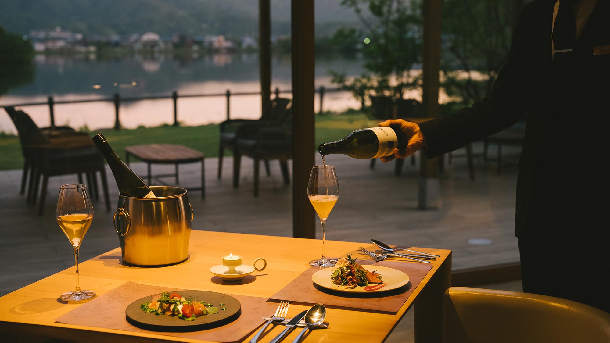 薪火料理とナチュラルワイン、上質なディナータイムをお愉しみください。