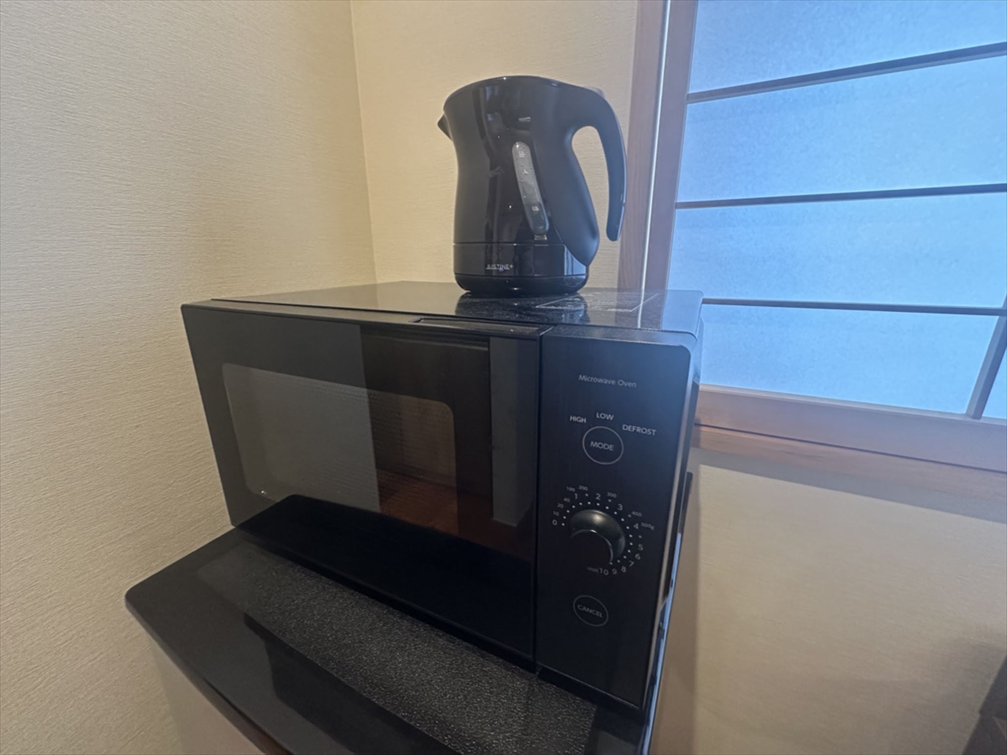 電子レンジ、電気ケトル