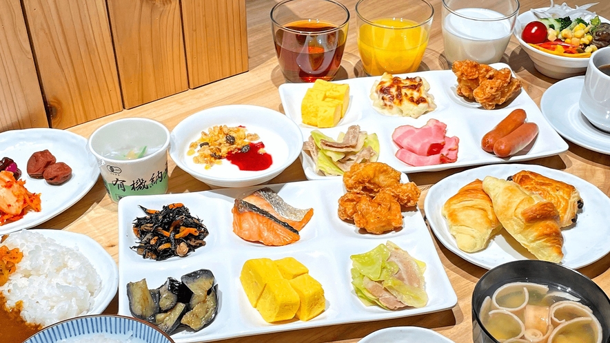 【朝食】約30種の和洋ビュッフェ
