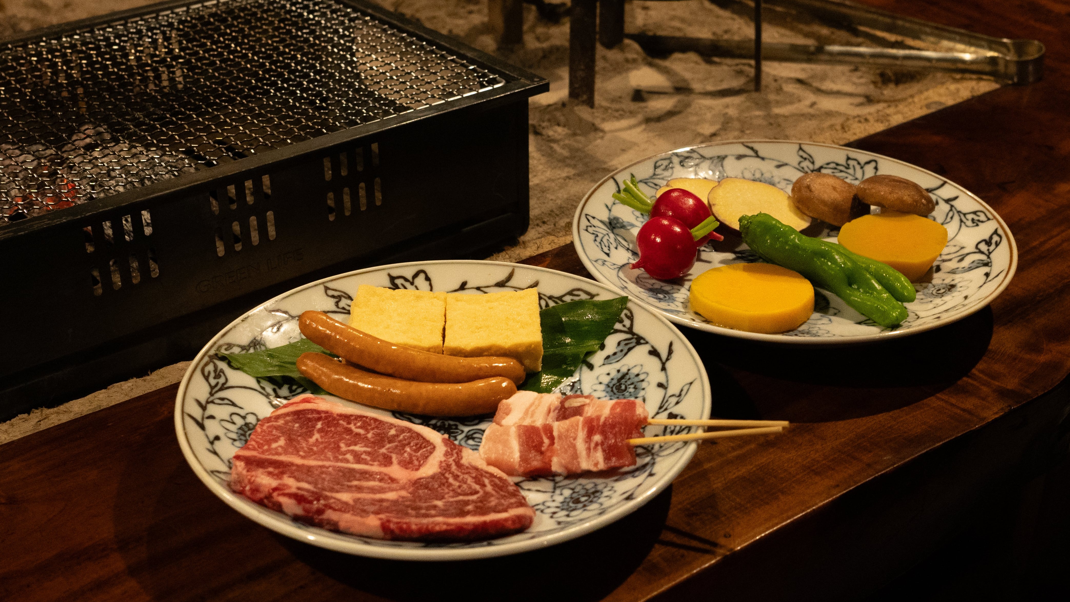 夕食（地のお野菜とお肉のバーベキューセット）このほか、前菜・ごはん・デザート付き