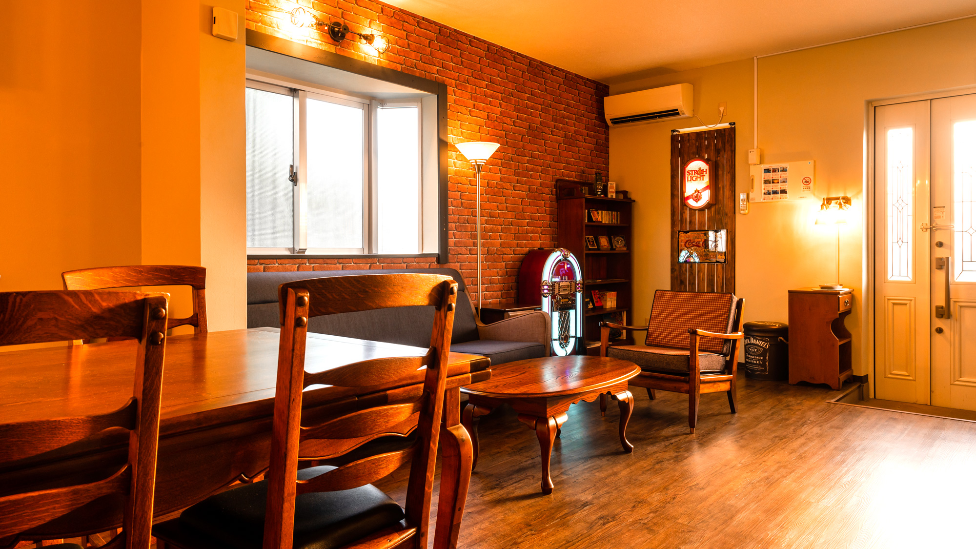 アメリカンヴィンテージスタイルの客室