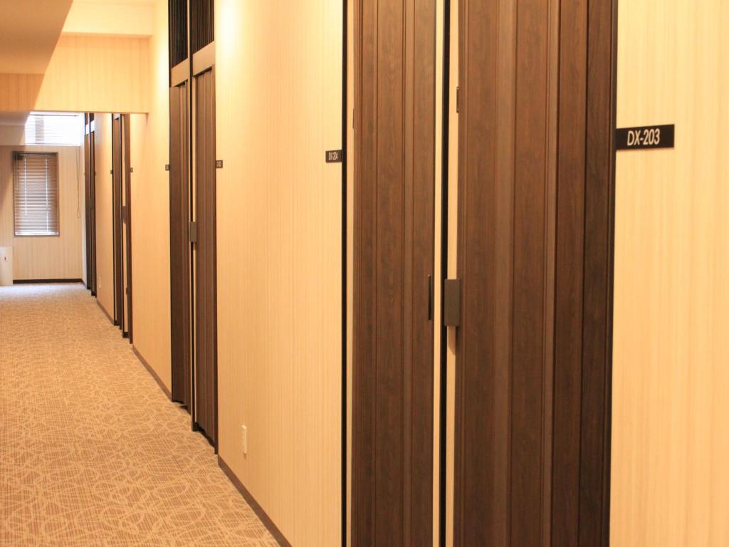 男性DXカプセル通路