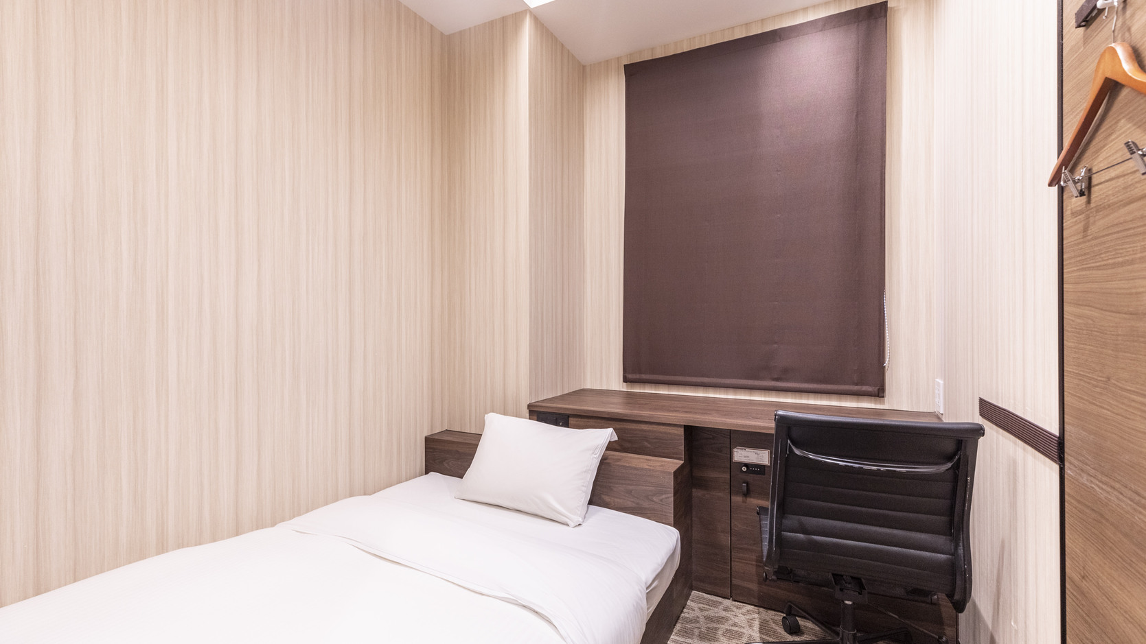 【男性専用】デラックスカプセルルーム　禁煙