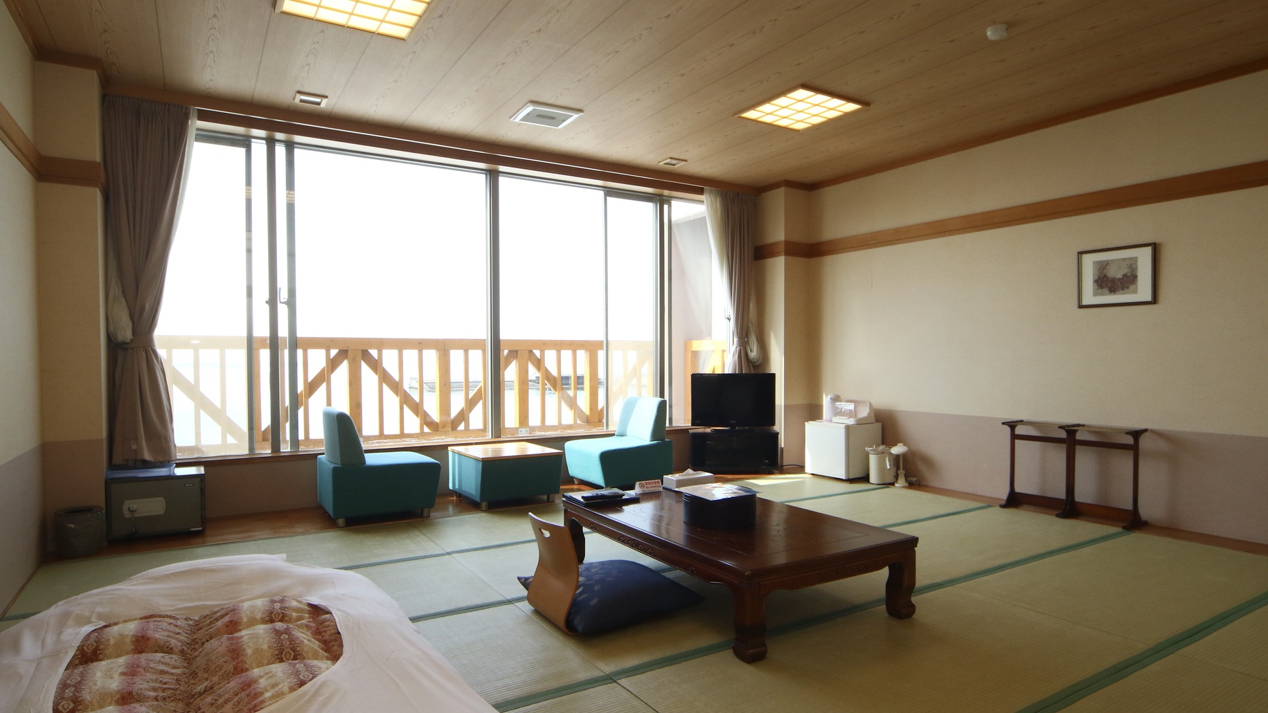 2階和室18畳（トイレ・洗面所付き）