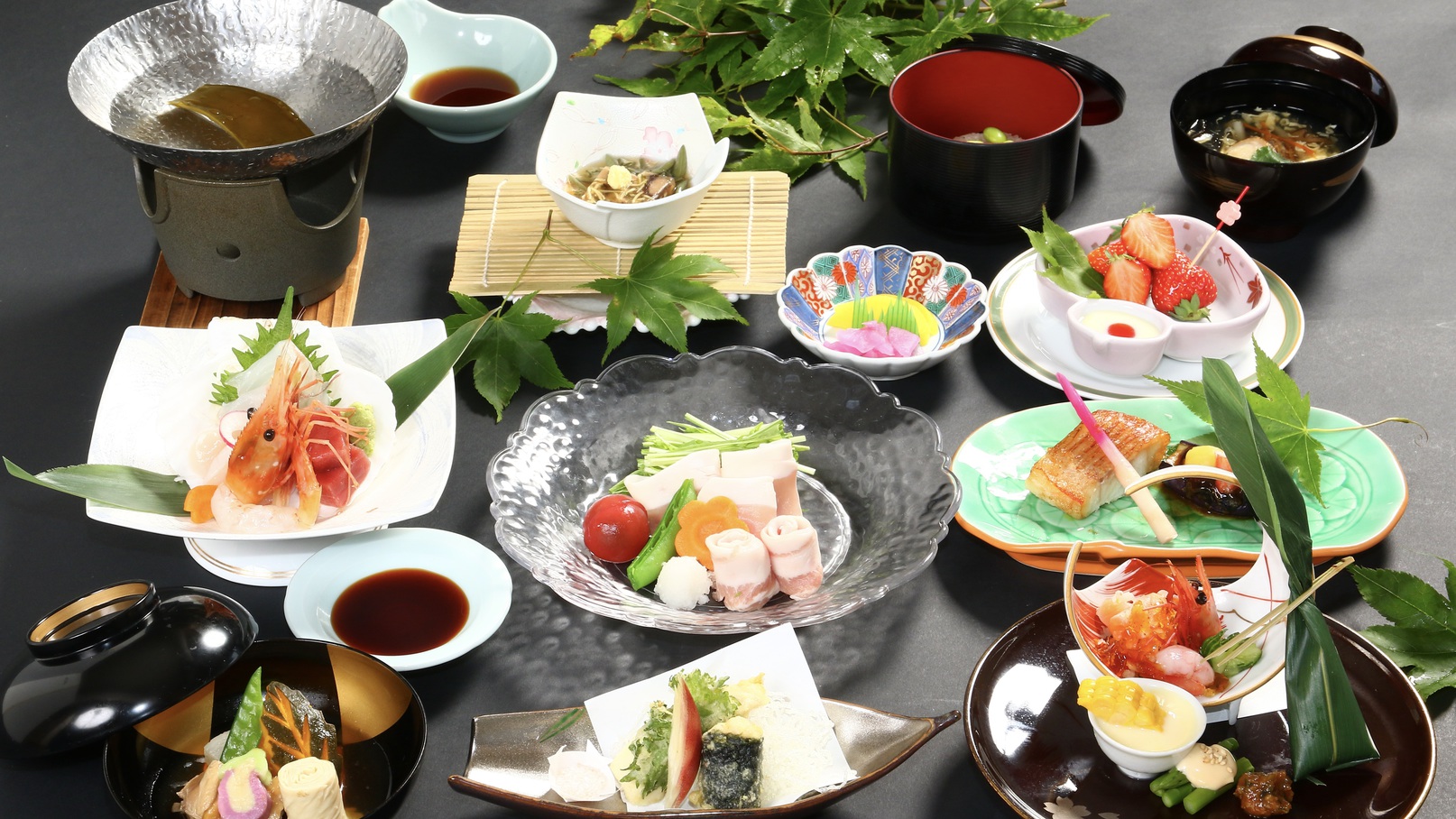 2食付／ご夕食は季節の旬菜鍋を含む和食膳♪