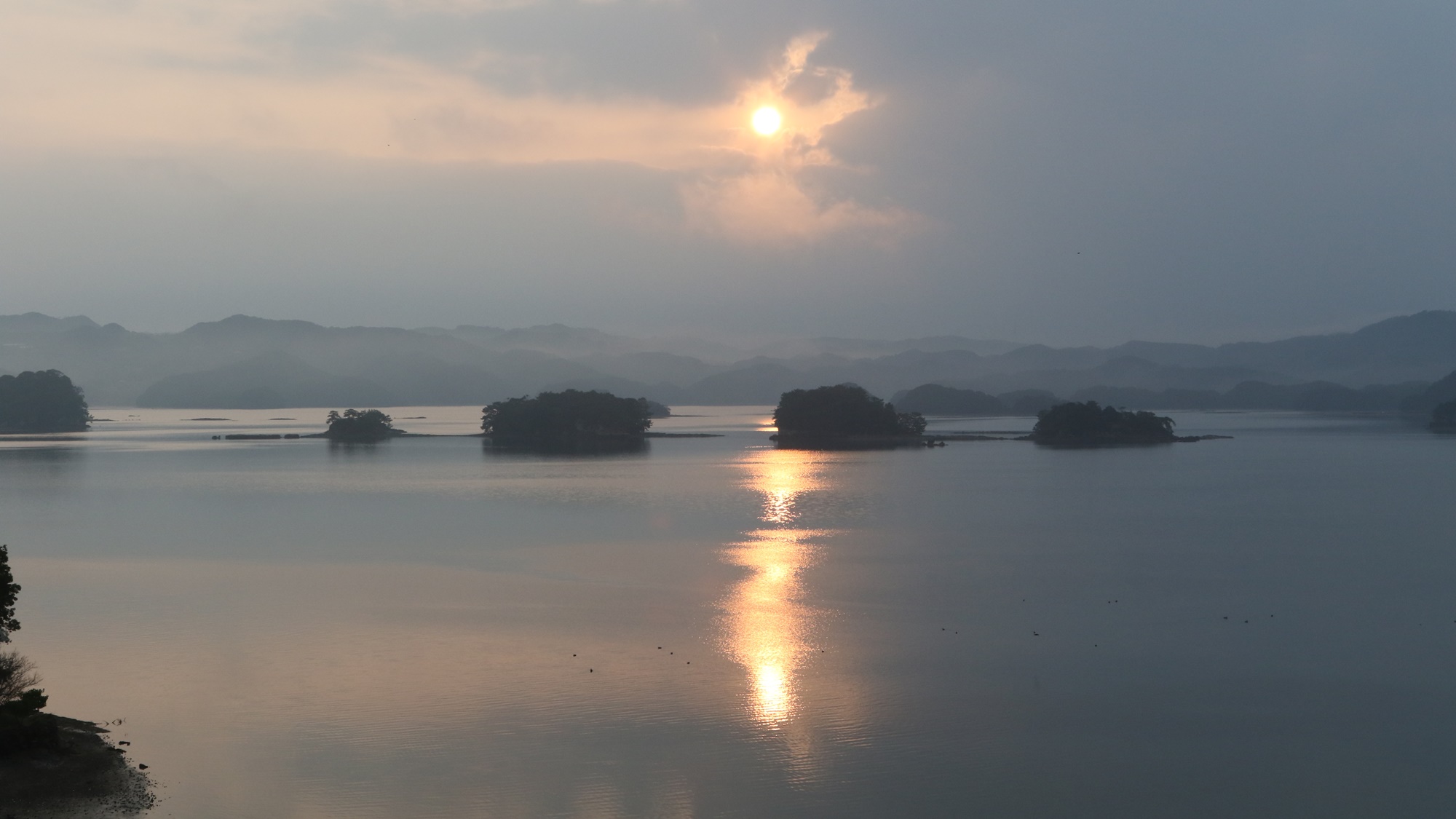 ある日の風景：朝日