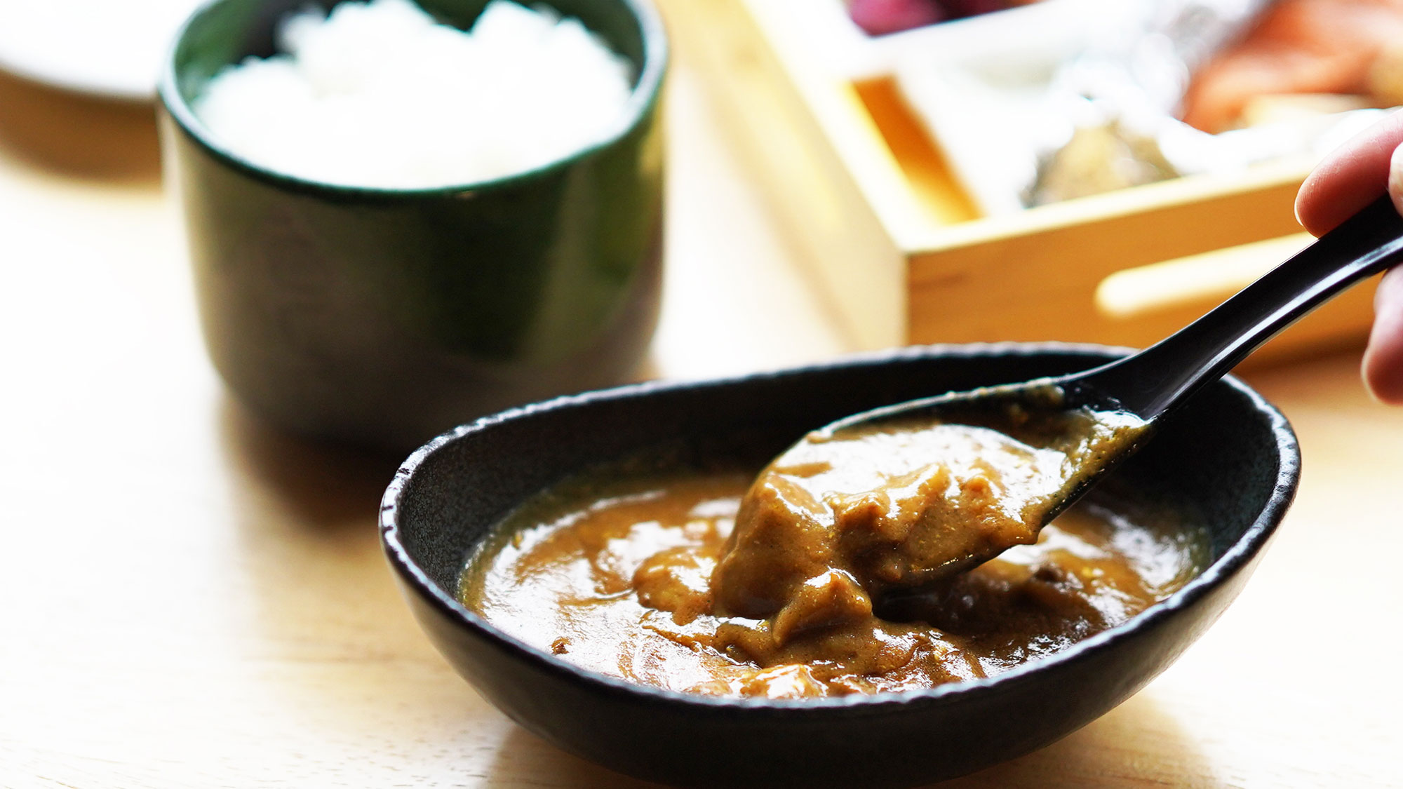 【朝食一例】りんごで育った信州牛の牛すじ朝専用カレーは人気です