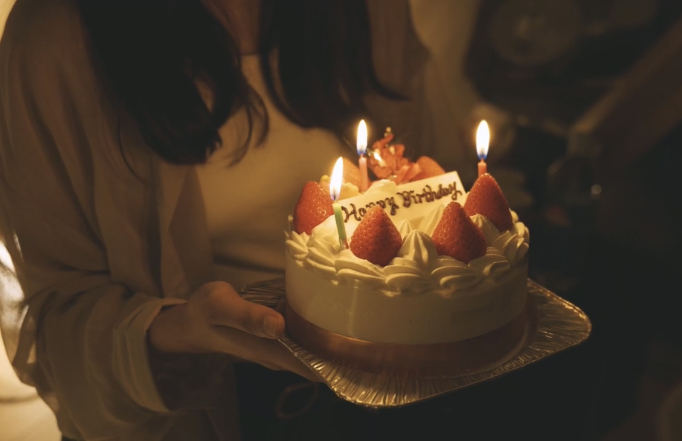 【お祝いに】サプライズケーキ