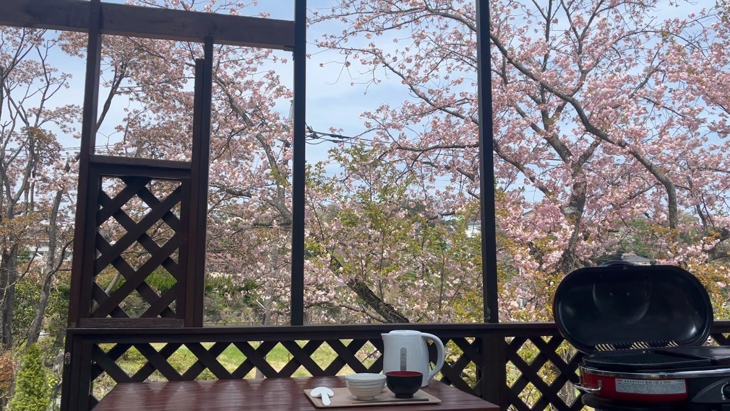 桜景色のバルコニー