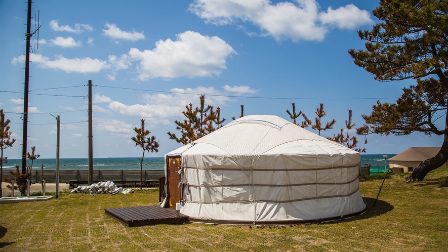 *伝統的なテント（ゲル）モンゴルの遊牧民族の移動式住居「ゲル」での宿泊を体験できます。