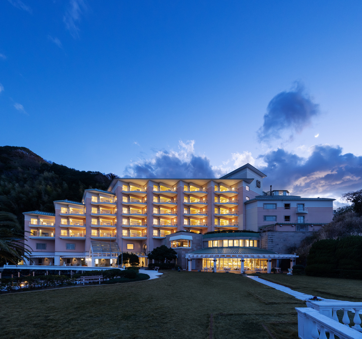 【楽天トラベルサマーSALE】【2連泊以上お得】夕朝食・温泉付き　プライベートリゾートステイ