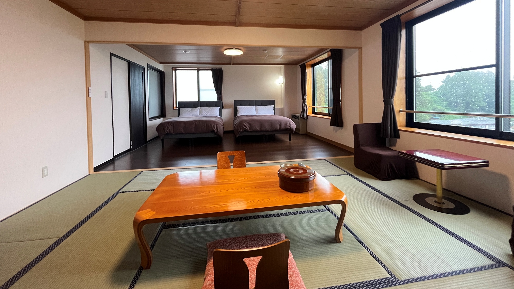 ジュニアスイート和洋室(バス・トイレ付)