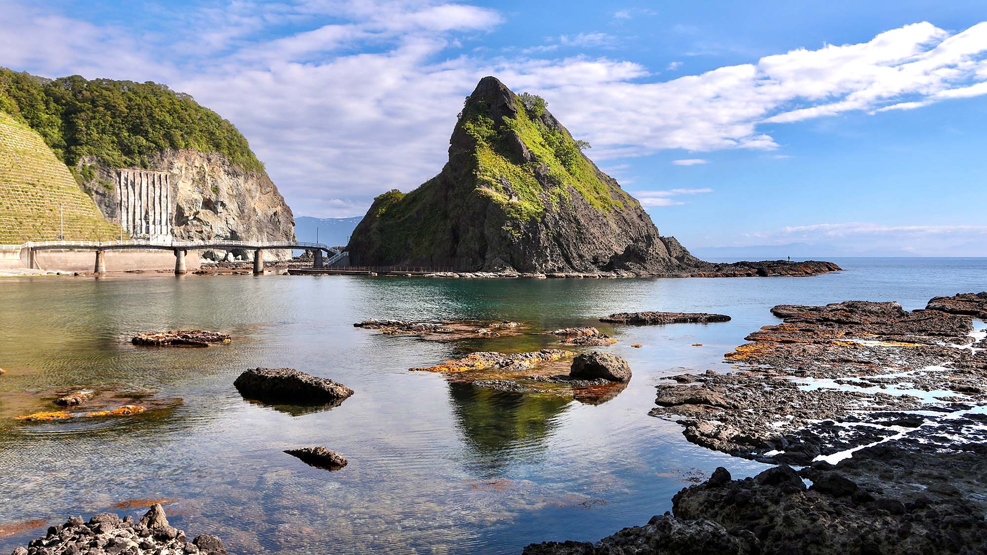 青く輝く海を、心ゆくまでご堪能ください