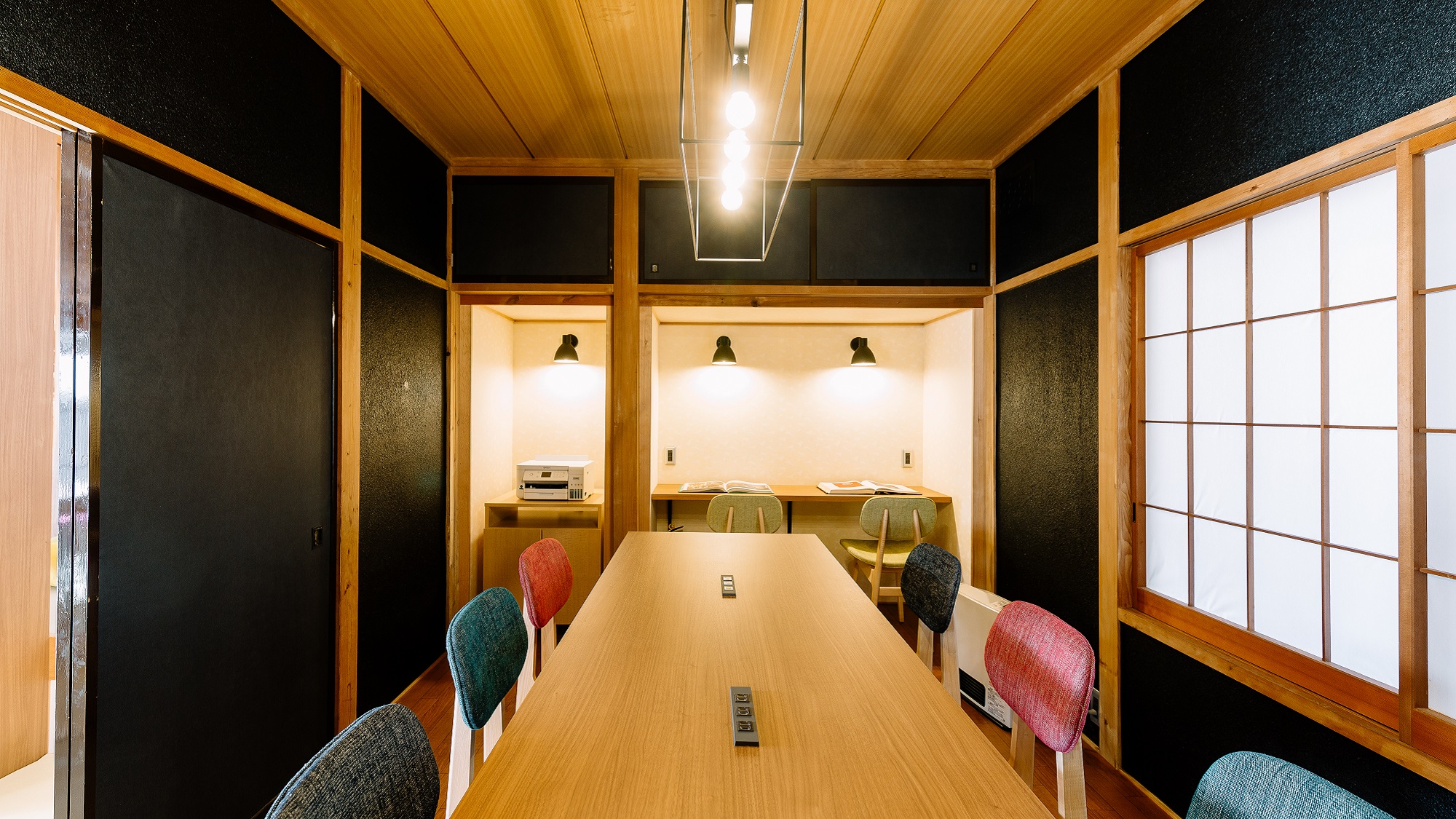 カフェ内_ミーティングルーム