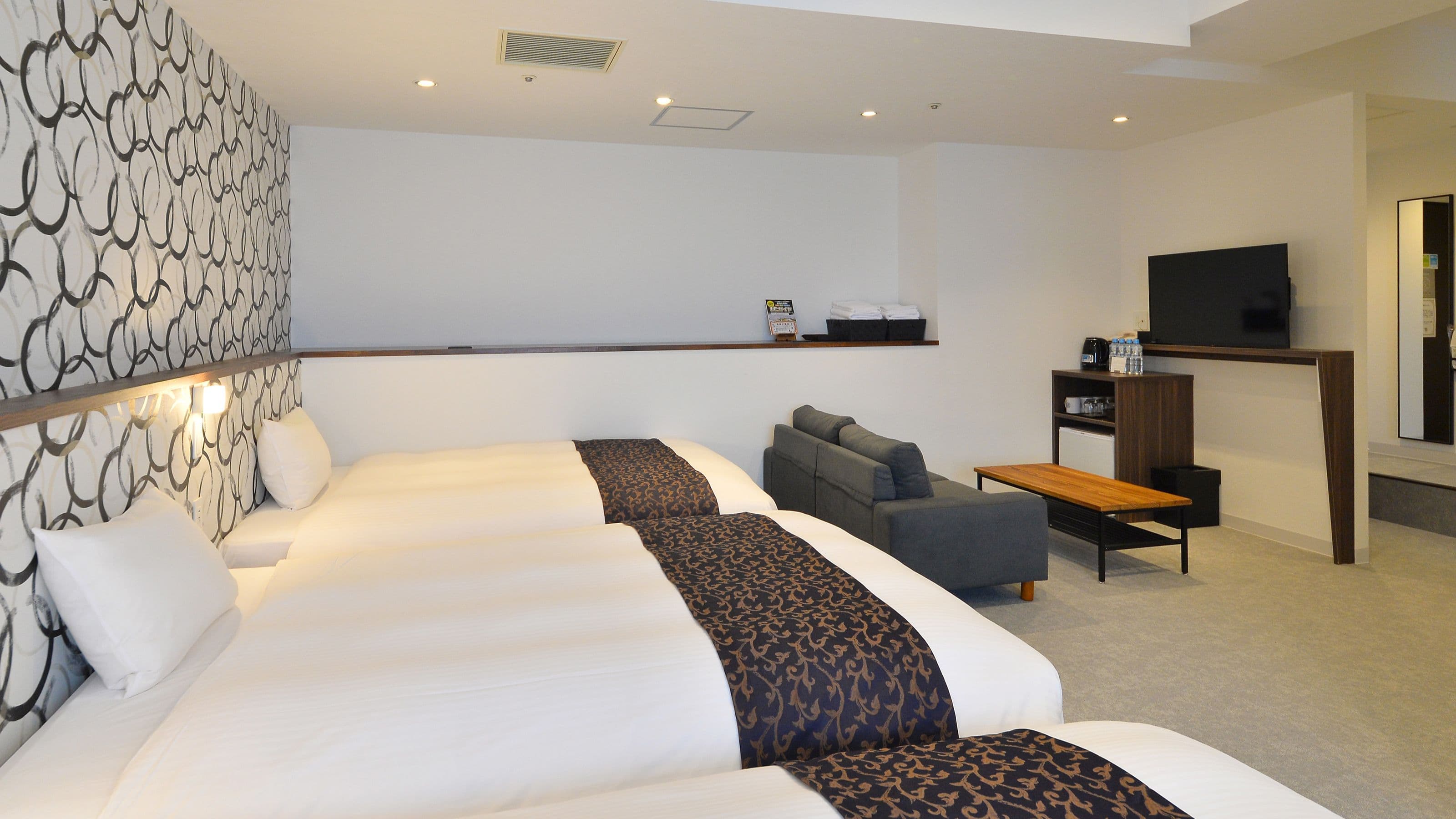 【本館】デラックスダブルツインルーム