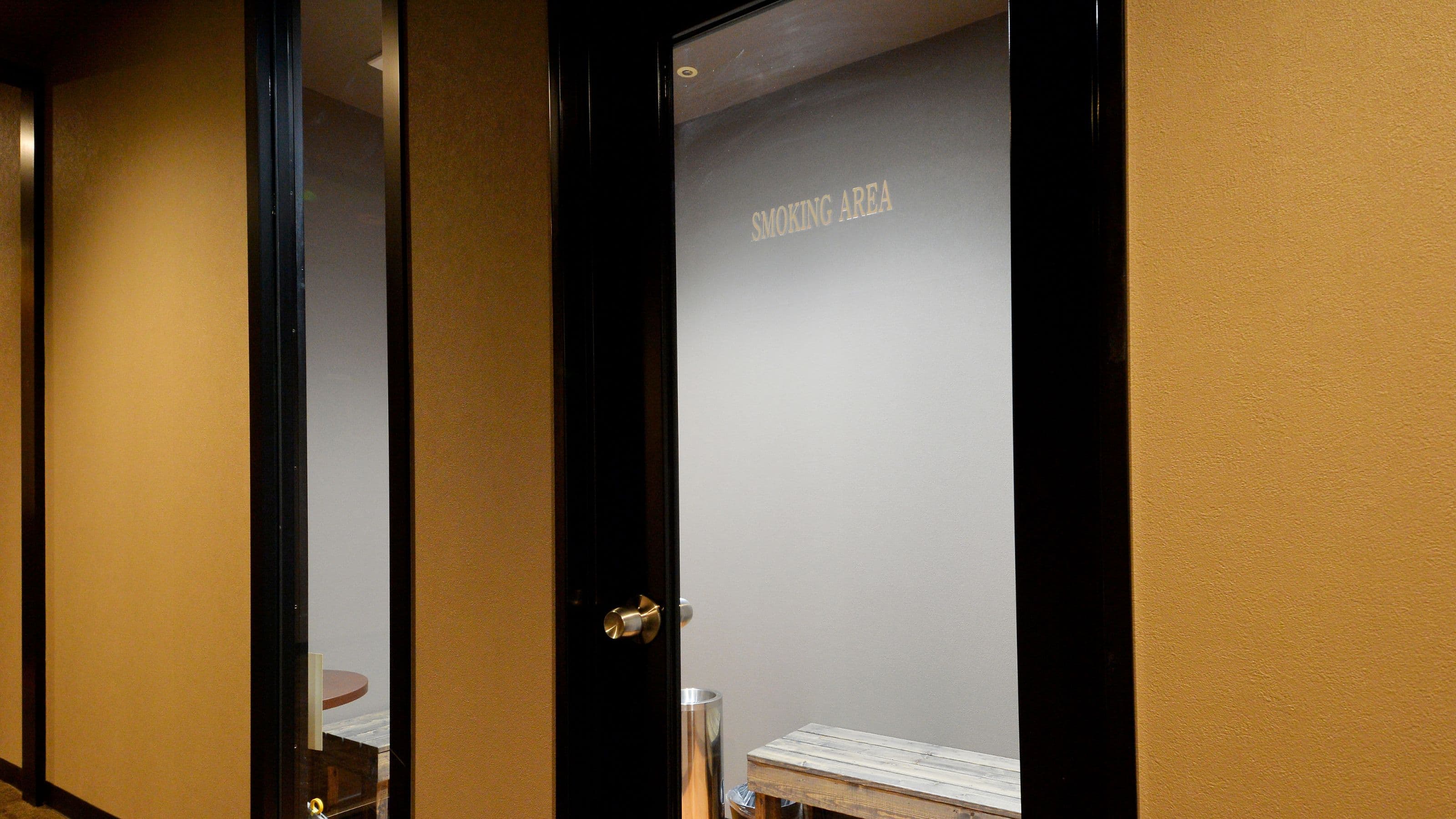 【本館2F】喫煙コーナー