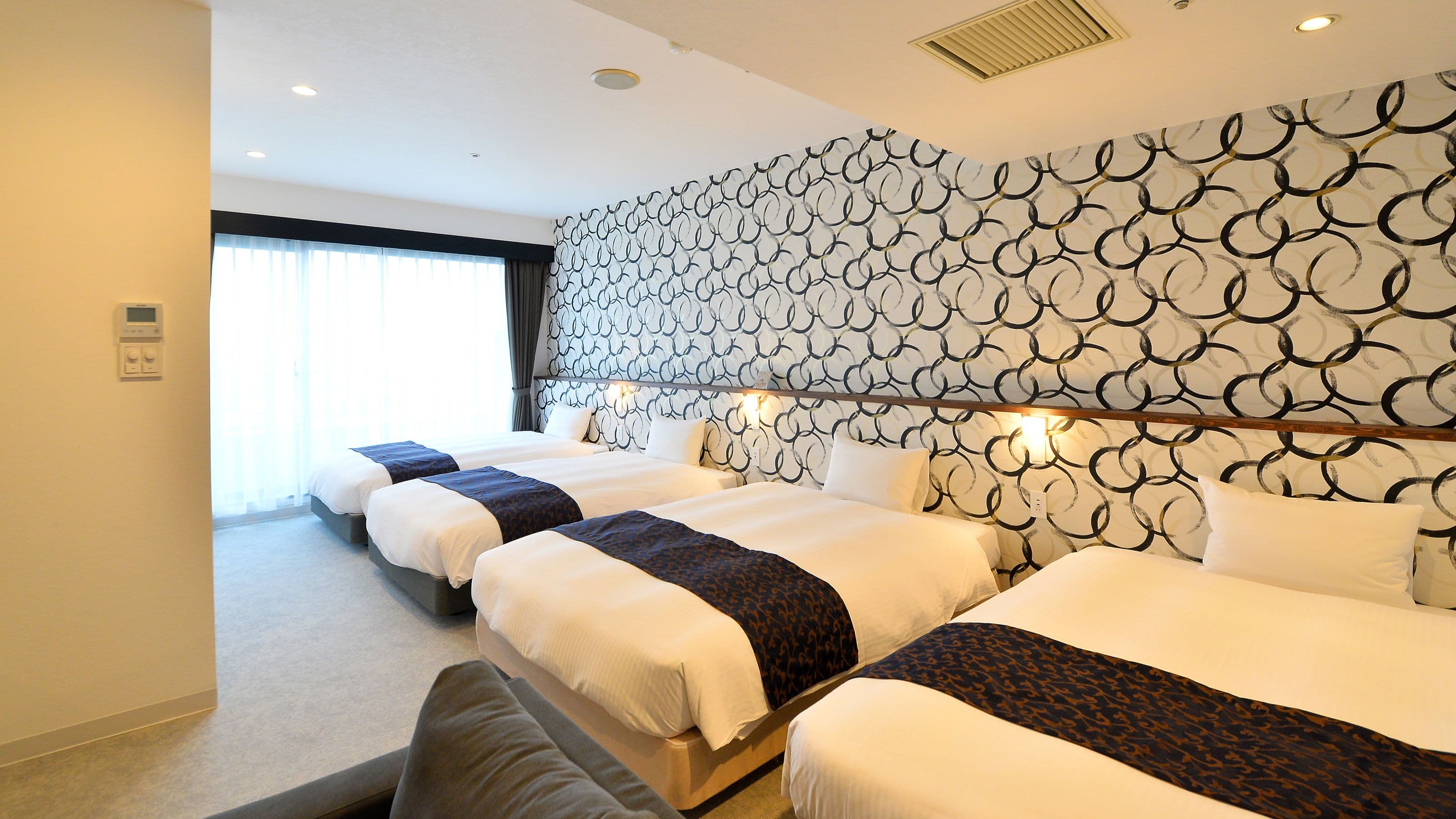 【本館】デラックスダブルツインルーム