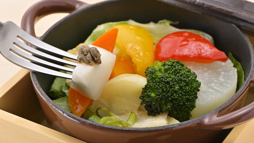 ■【SETOUCHI RESTAURANT BLUNO】野菜本来の味を引き出した野菜のココット蒸し