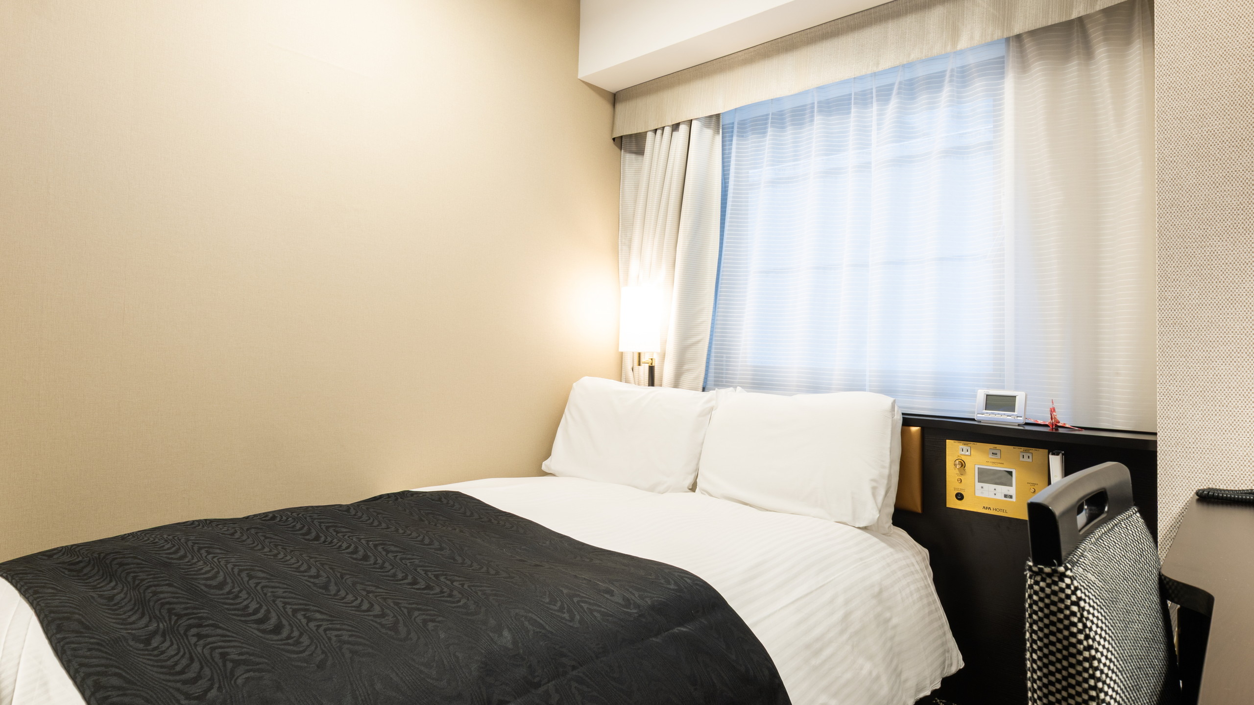 セミダブルルーム