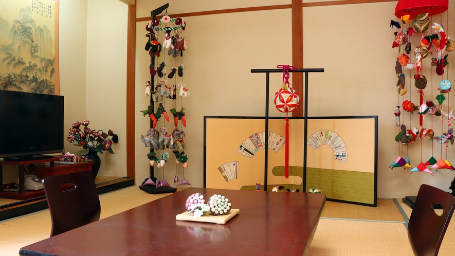 ＃【客室イメージ】千厩で有名なつるし雛を飾ったお部屋もございます♪