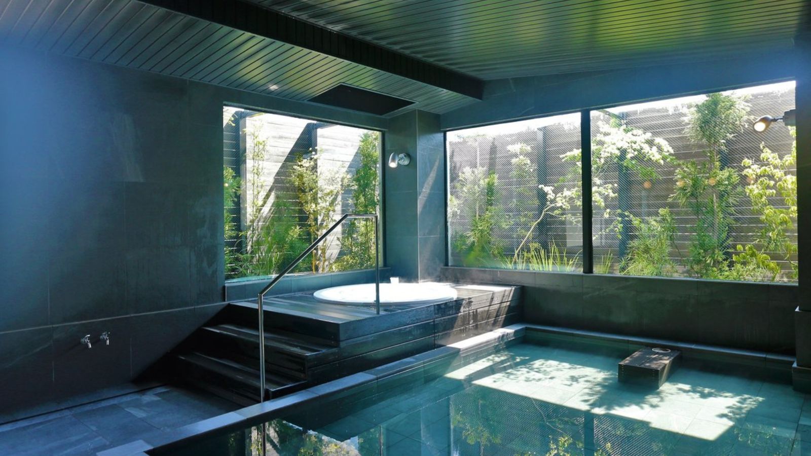 湯処「温石」（ONJYAKU)