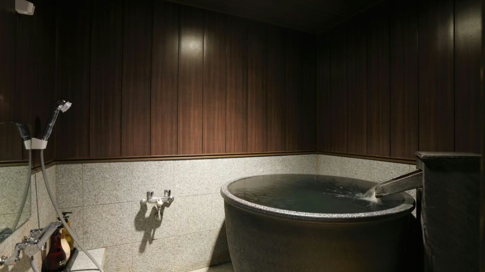 ジュニアアスイートルーム「七宝」（SHIPPOU)客室バスルーム