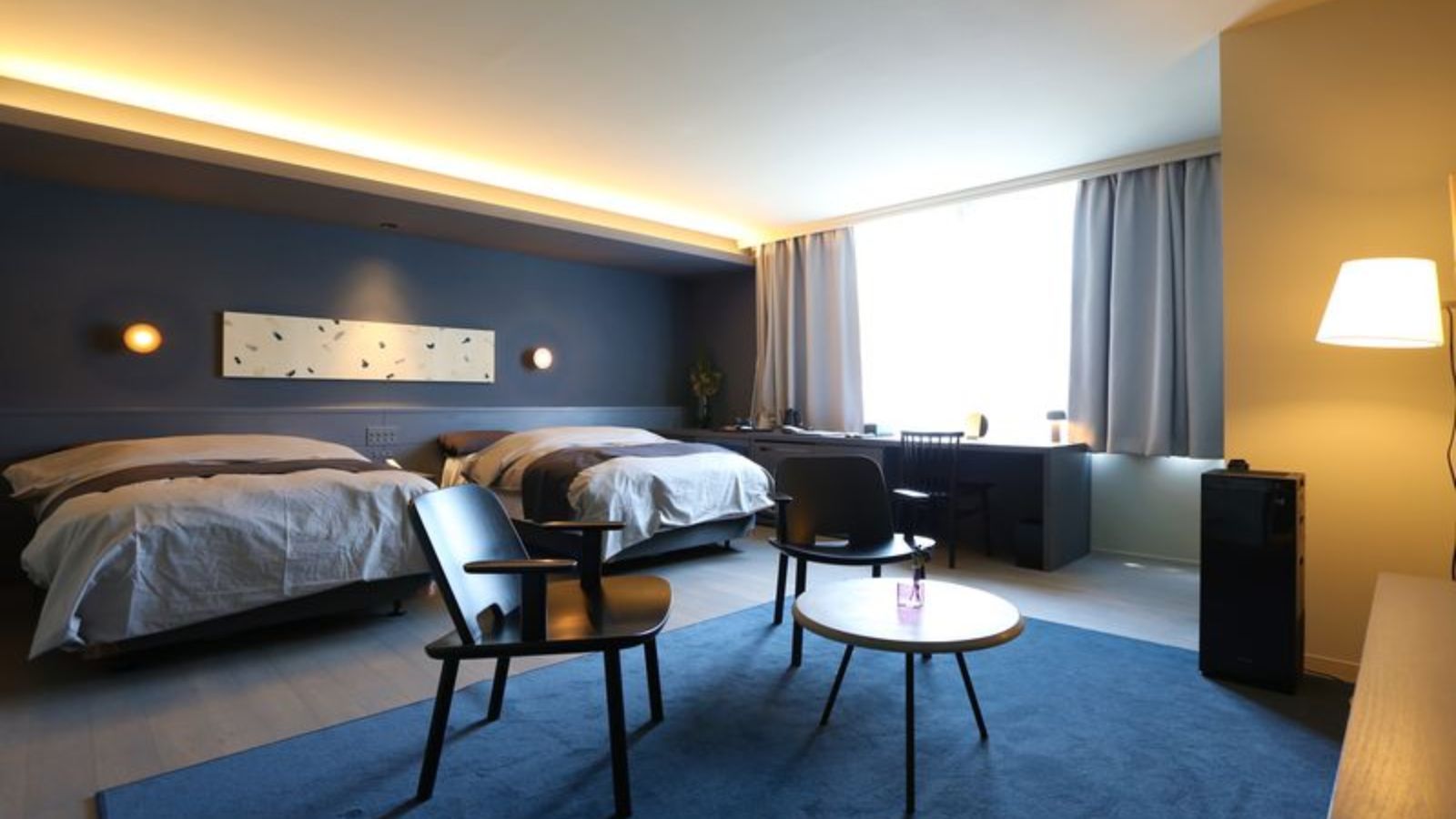 デラックスツイン「群青」（GUNJOU）