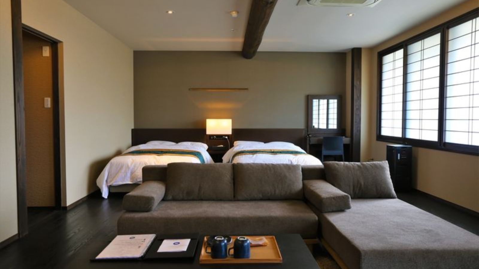 スイートルーム「市松」（ICHIMATSU）