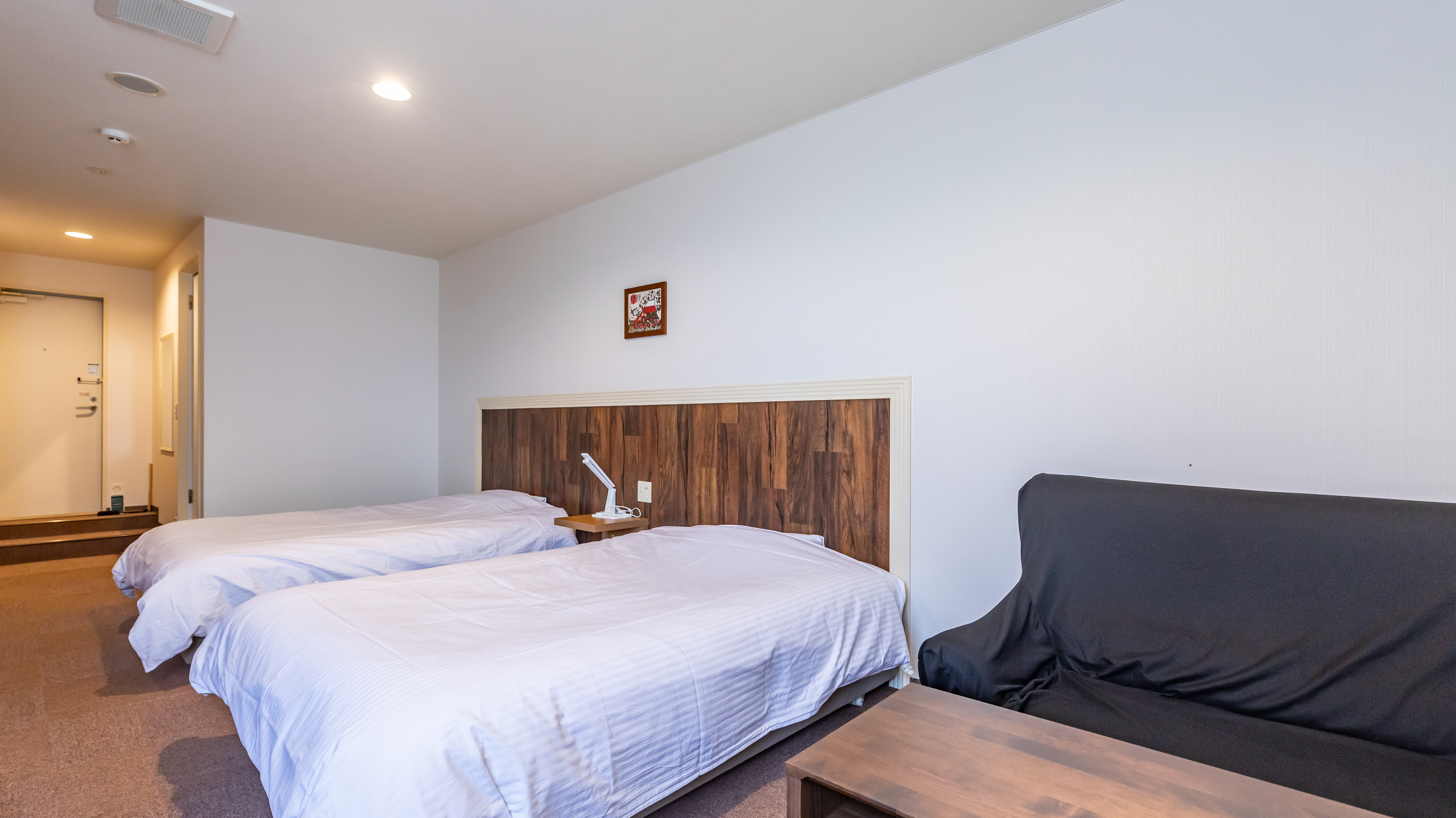 【禁煙】ワイドツイン【2階】（洋室）