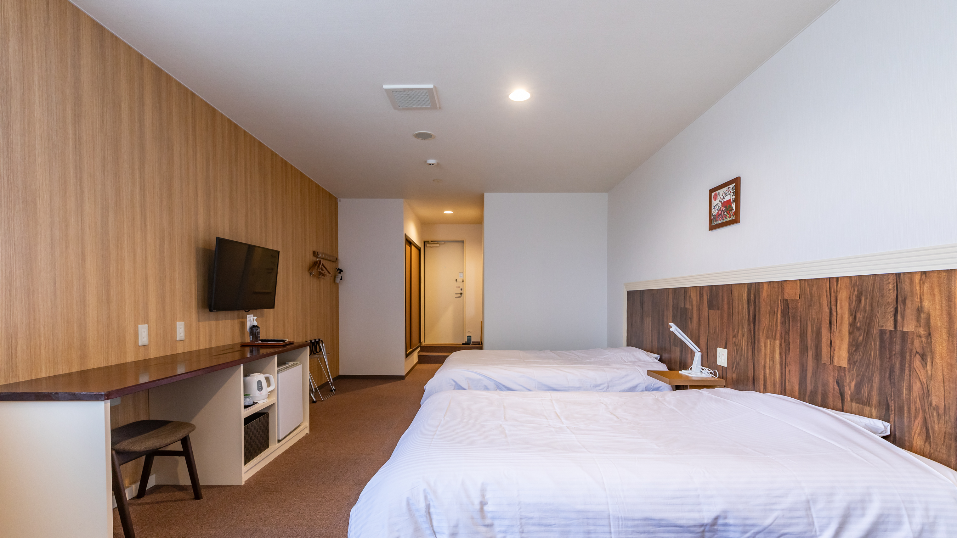 【禁煙】ワイドツイン【2階】（洋室）