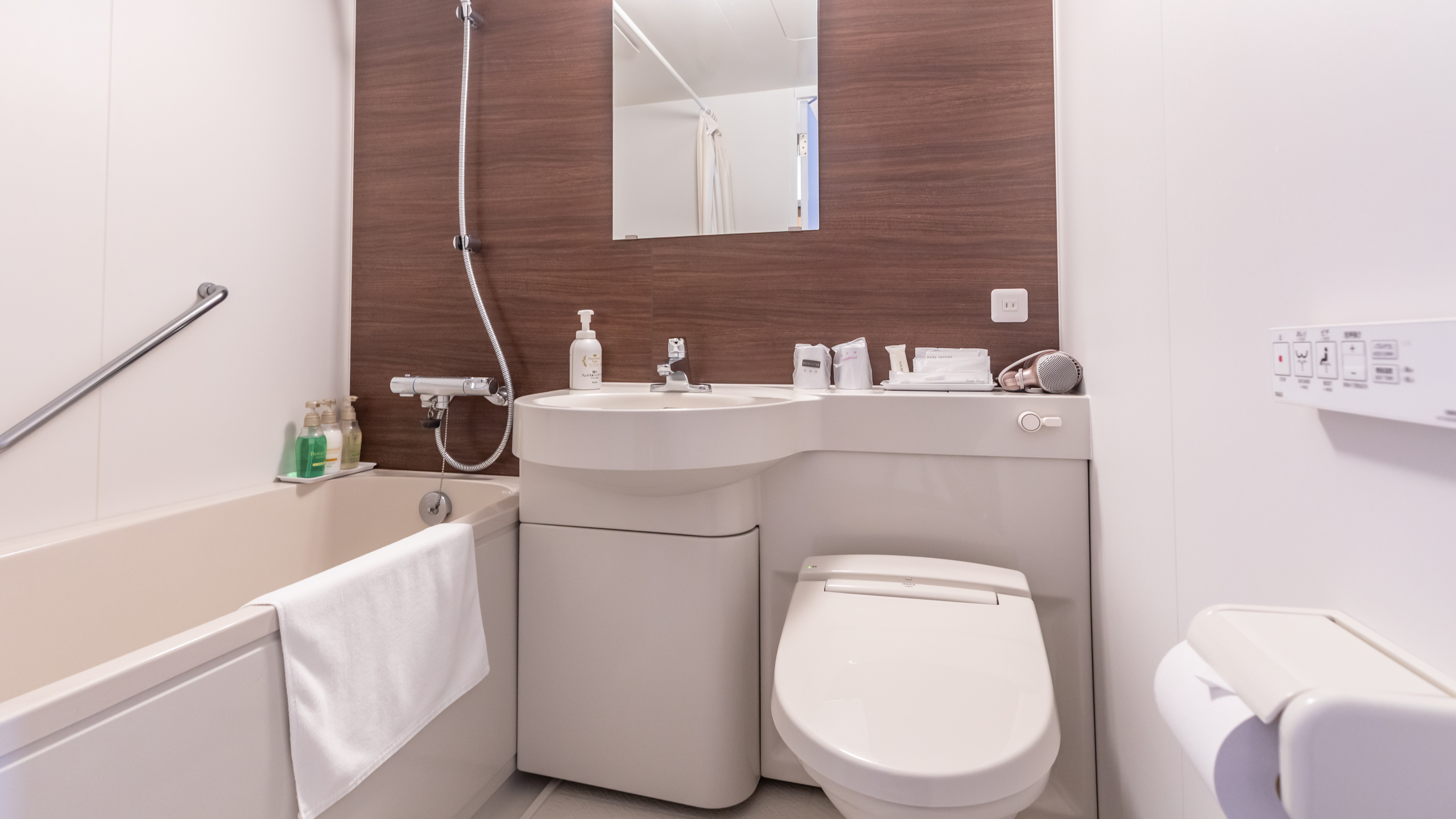 【禁煙】ワイドツイン【2階】（洋室）