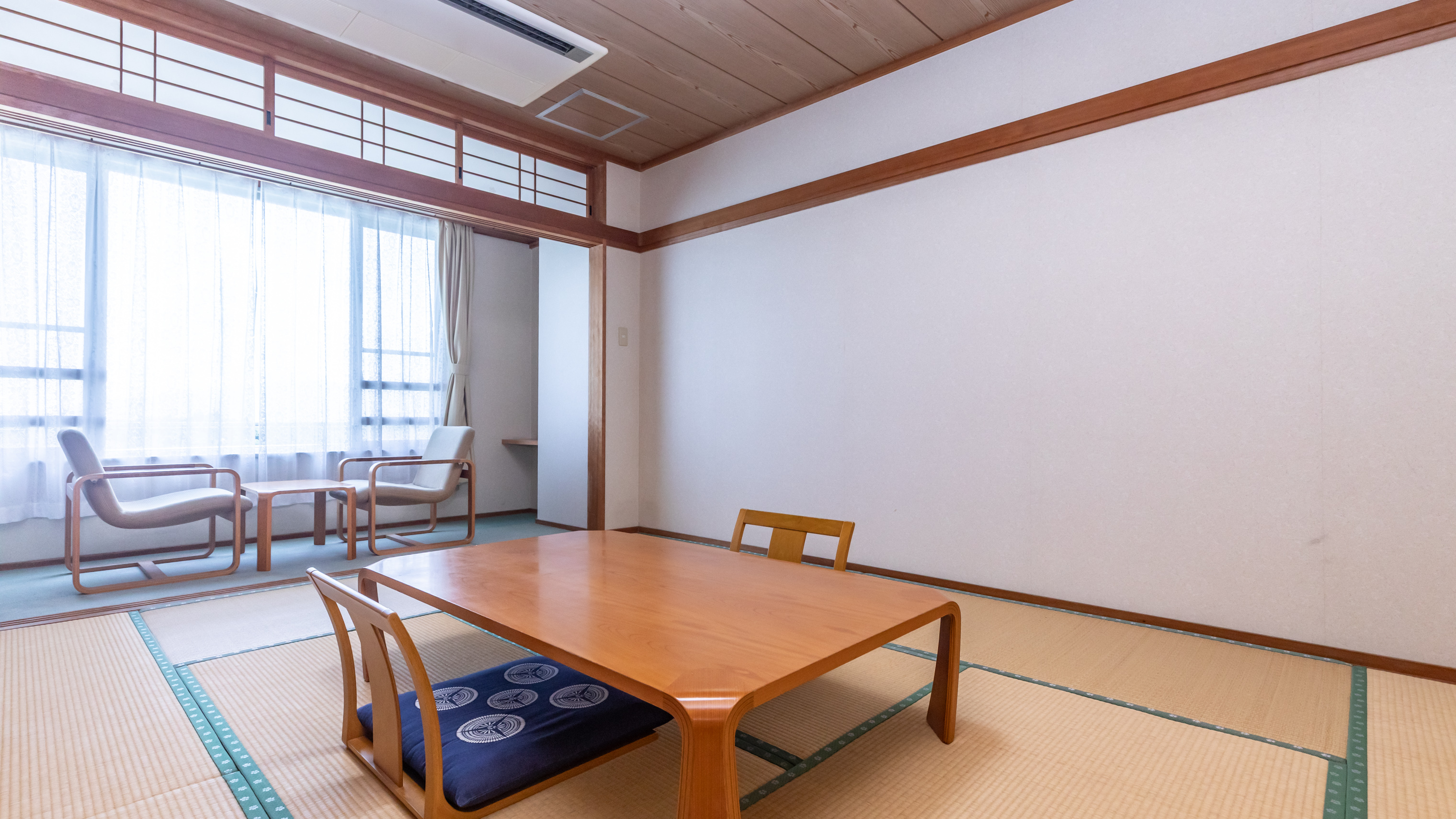 【禁煙】和室10畳（バス・トイレ共用）【3階】