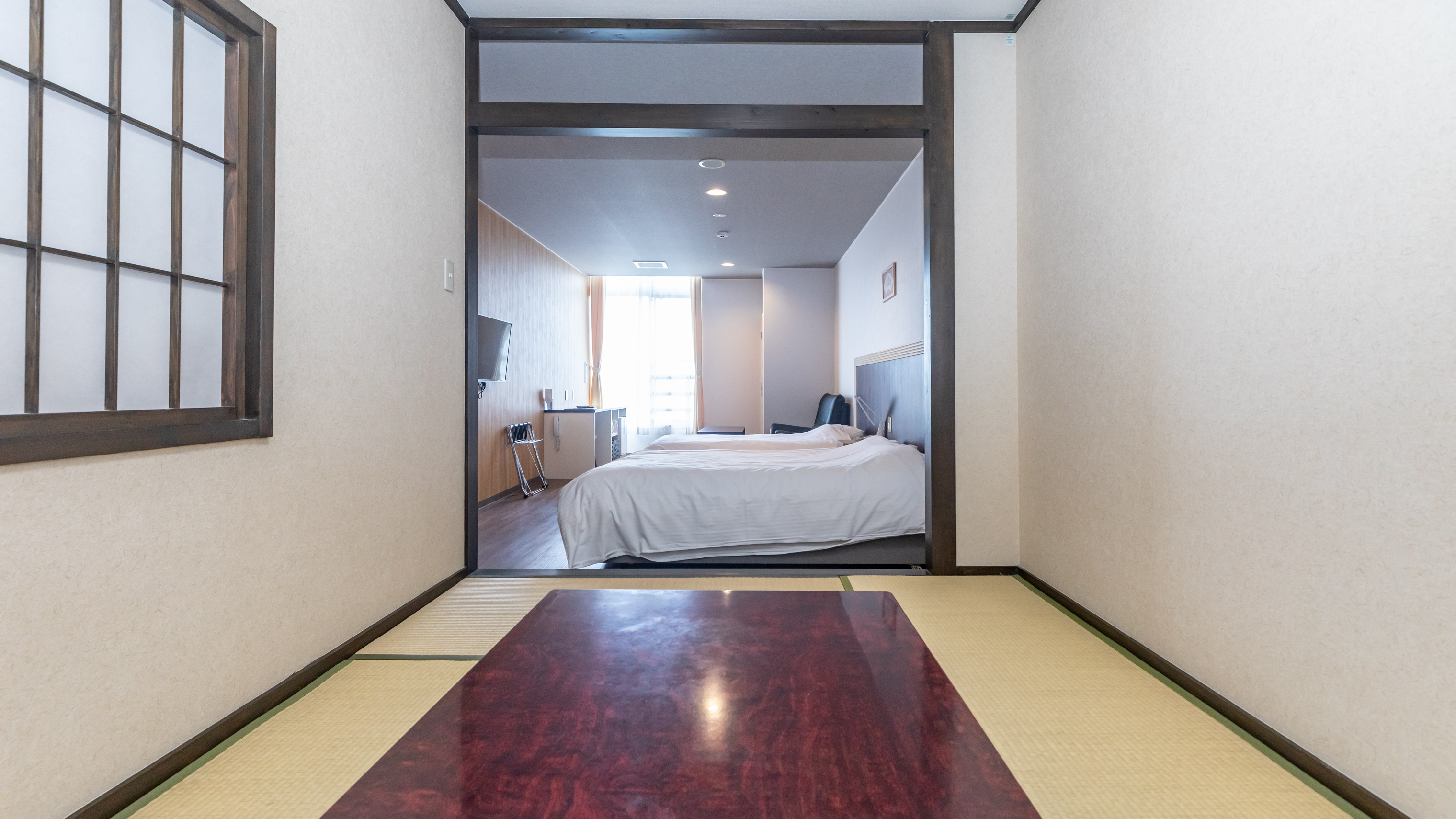 【禁煙】ワイドツイン【2階】（和洋室）