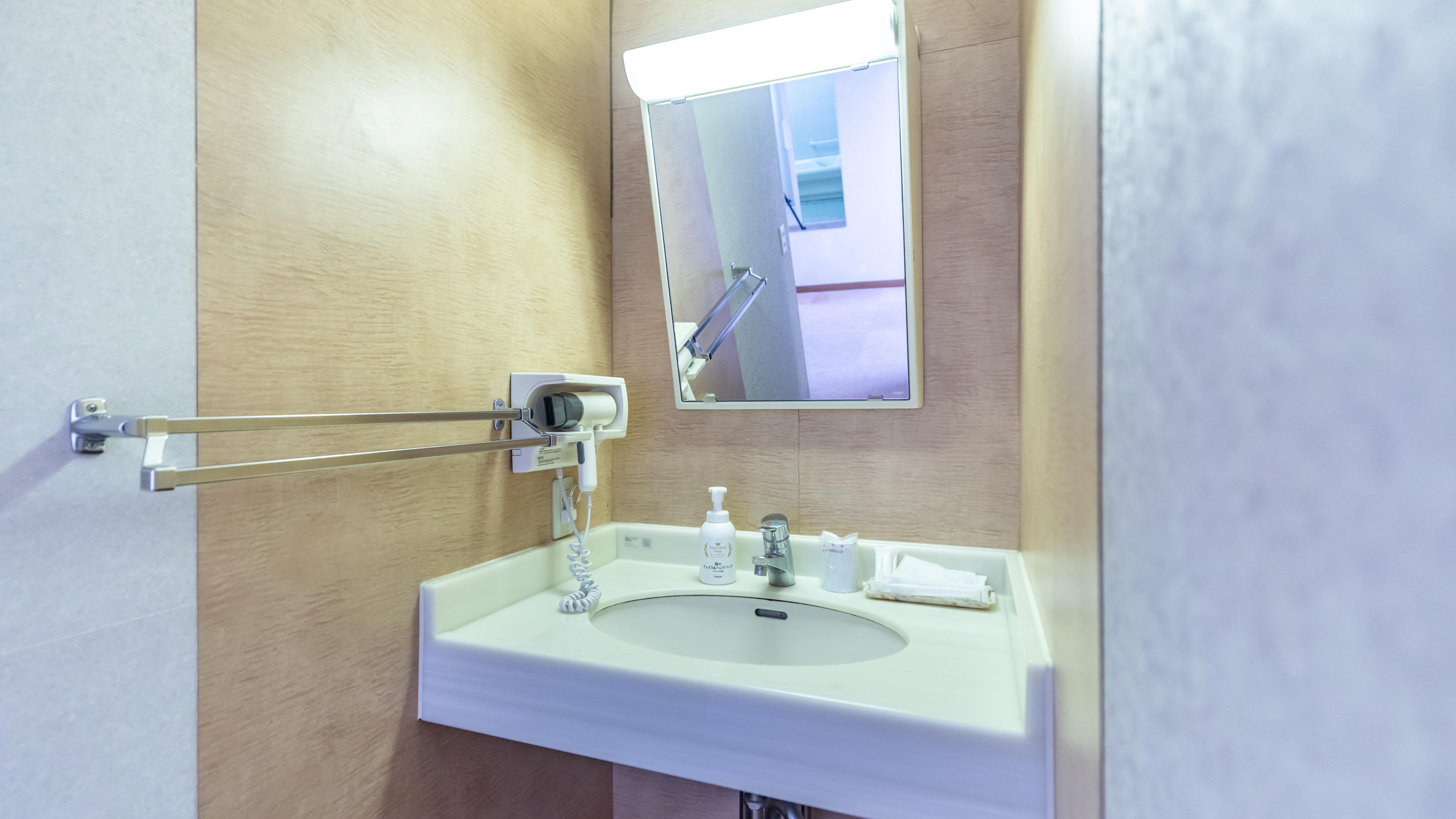 【禁煙】バリアフリーツイン【3階】