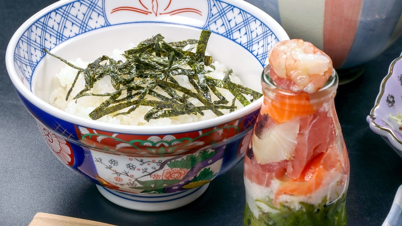 湯らっくすオリジナル！三陸のおいしいが詰まった海鮮≪瓶丼定食≫と温浴でリラックス！