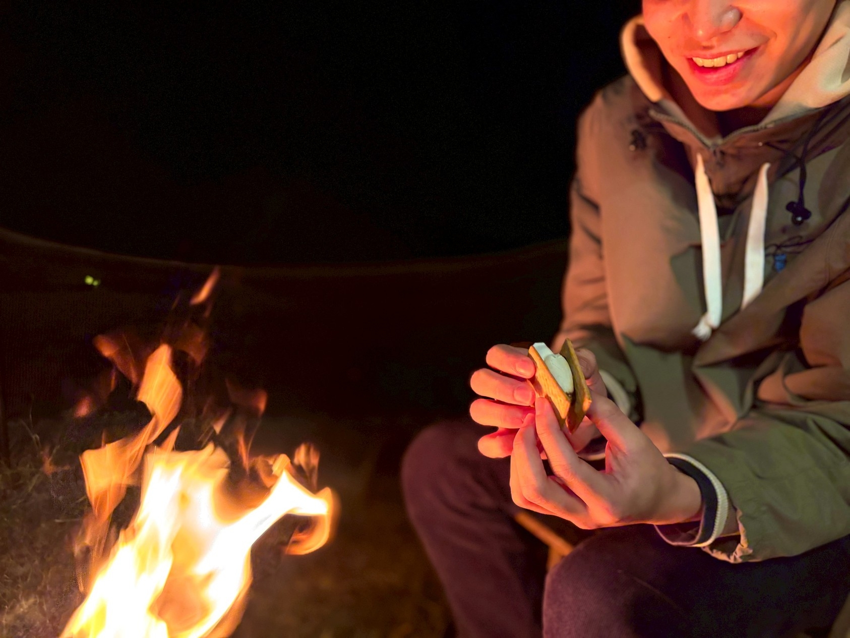 【★1・2月限定★】 焚き火・スモア・ホットワインで楽しむ“あったか冬グランピング”プラン