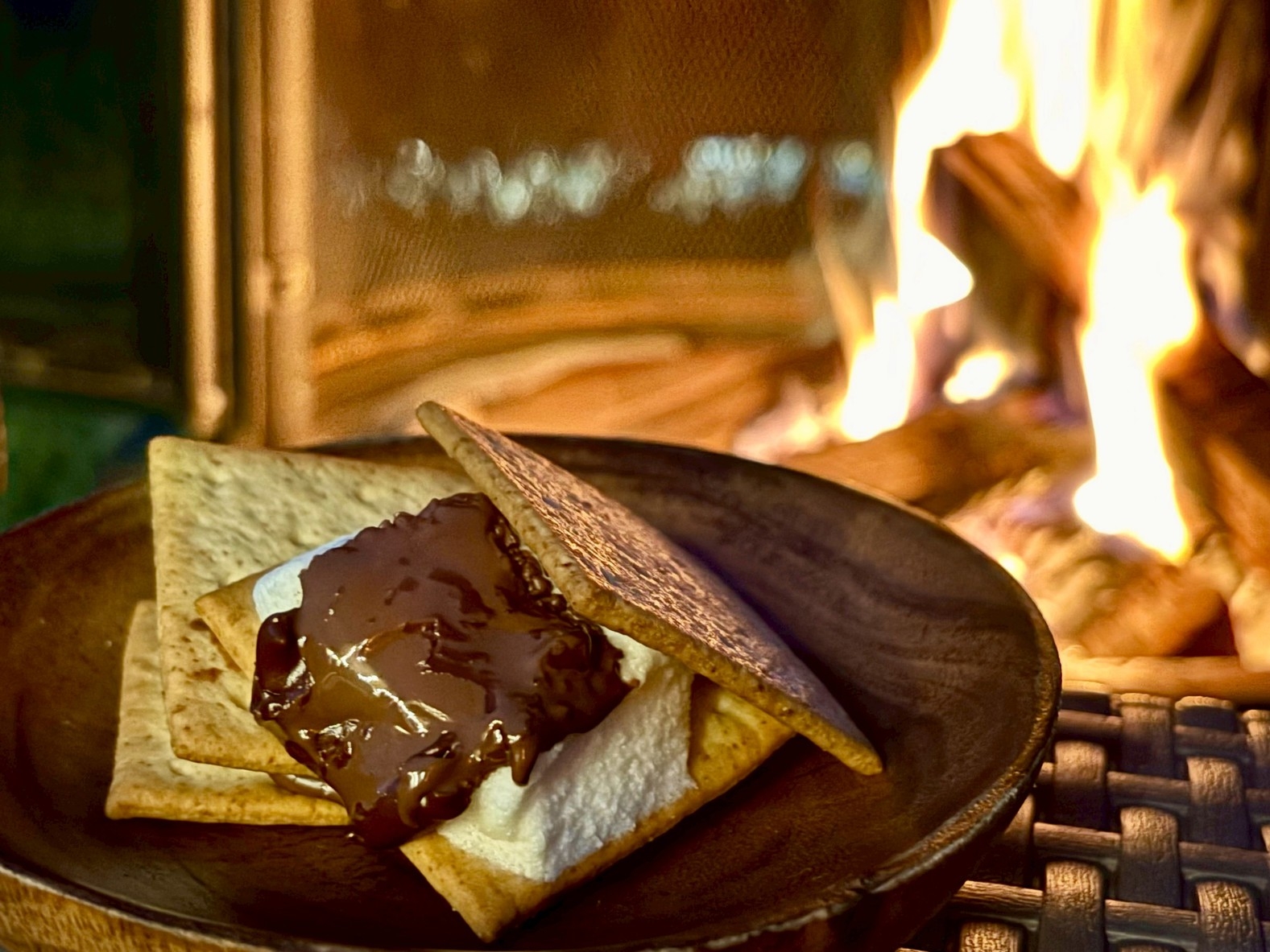 【★1・2月限定★】 焚き火・スモア・ホットワインで楽しむ“あったか冬グランピング”プラン