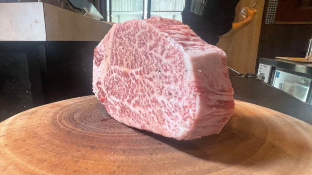 【コラボプラン】＜1泊2食付＞夕食は徒歩1分『WAGYU BANK』さんで≪飛騨牛中心の良質なお肉≫