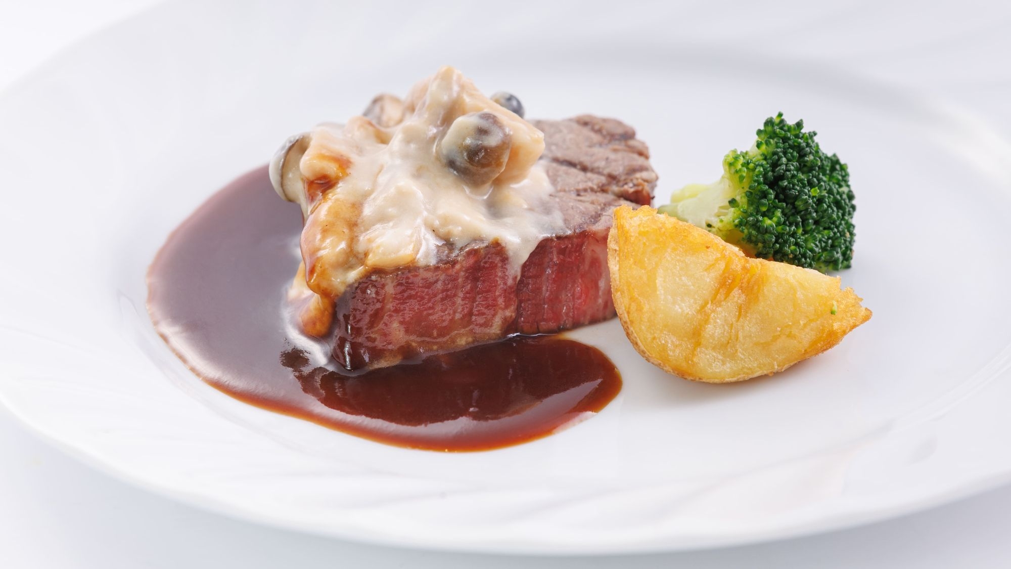 〇【1日45組／夕朝食ビュッフェ】夕食はメイン料理2品◆ライブキッチンで出来立てをご提供＜温泉無料＞
