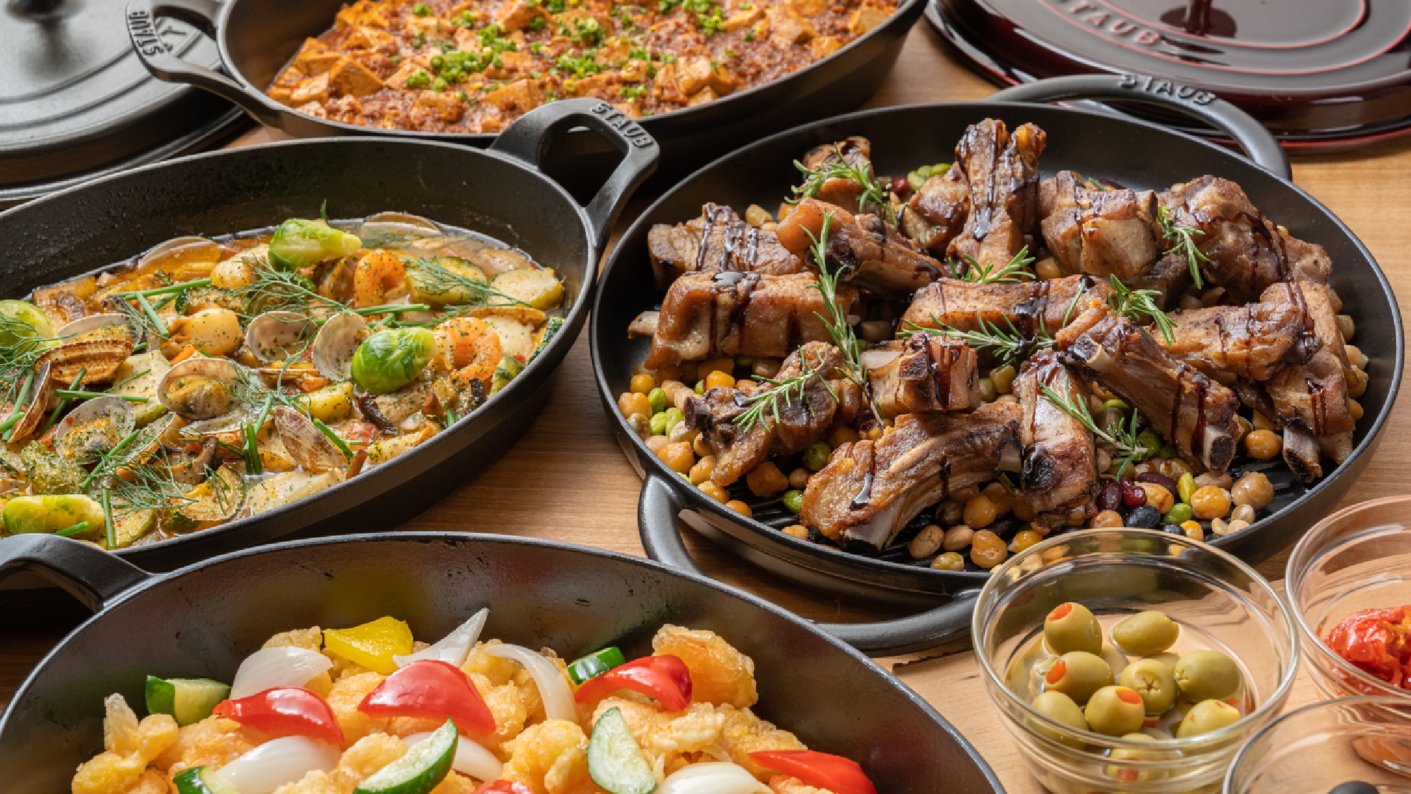 約40種類以上の料理をご用意いたします。※画像はイメージです