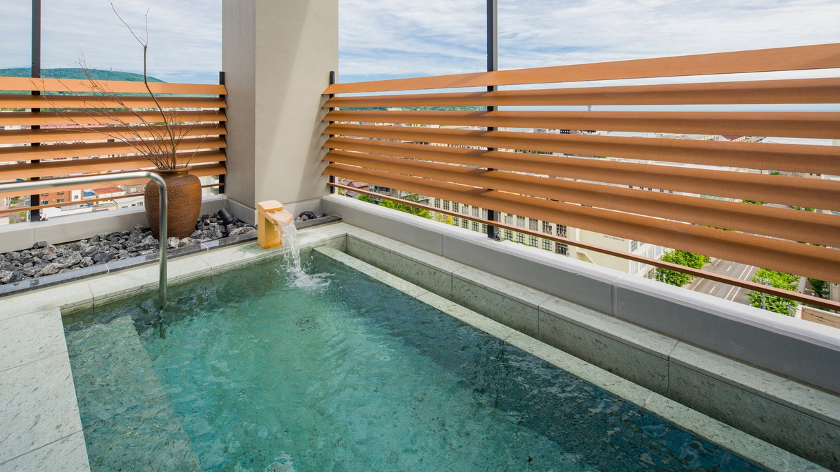 【丼兵衛×グリッズ小樽】運河すぐ側のお店で食べられるホテルオリジナル海鮮丼ランチ付プラン【朝食付】