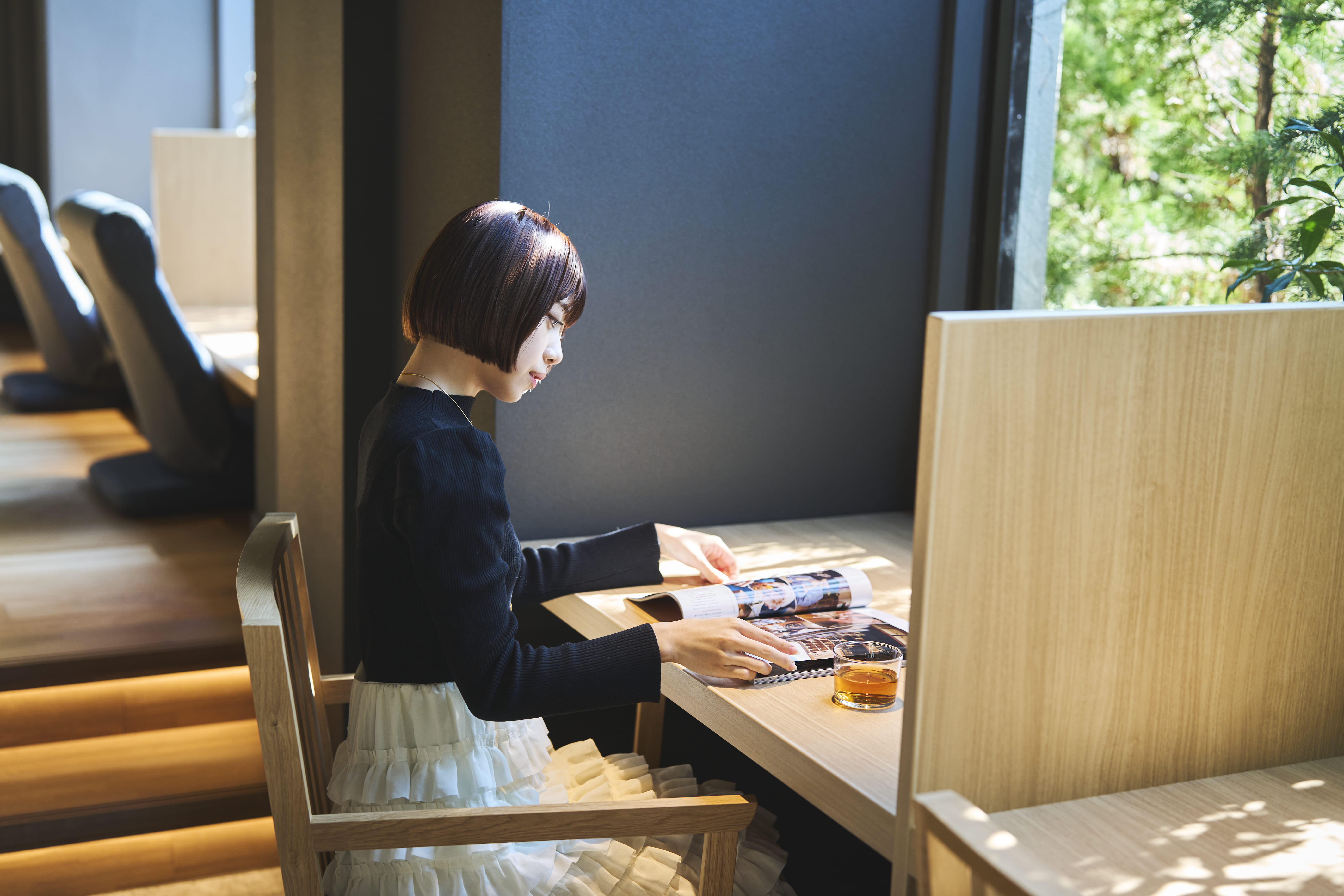 木漏れ日での読書時間