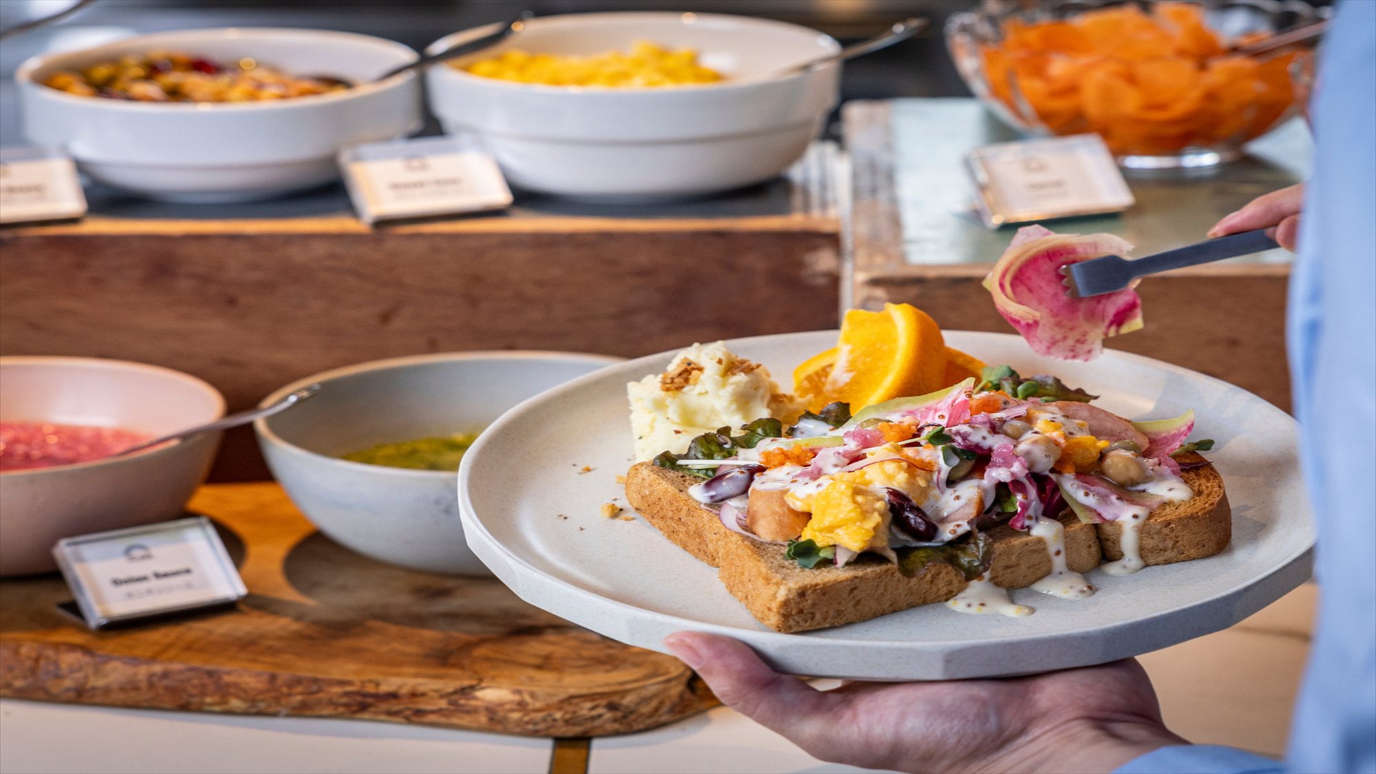 LANDABOUT Tableでの朝食付きプラン